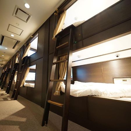 Wellcabin Tenjin - Male Only Fukuoka  Exterior photo